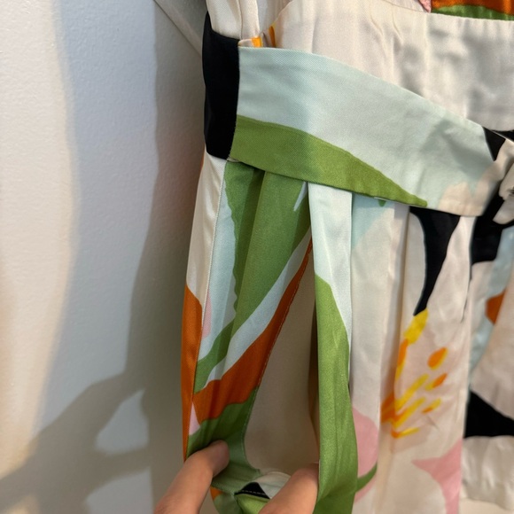 Great Jones Floral Print Belted Sleeveless V-Neck Short Romper Multicolor Sz 16 - Picture 5 of 10